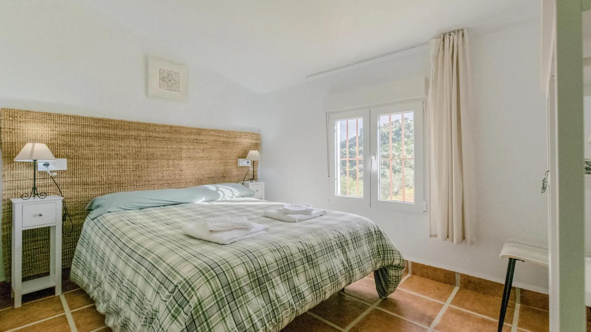 Lovely Home In Constantina 0*,